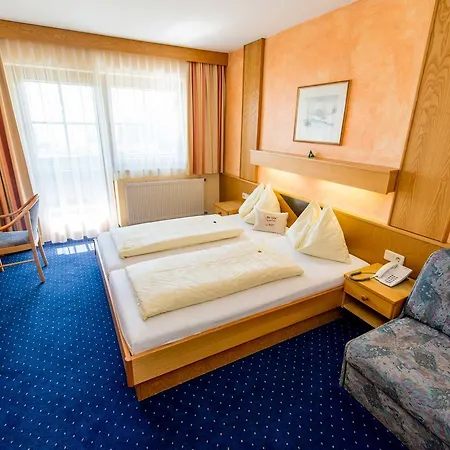 Panoramahotel Hauserhof Hermagor-Pressegger See